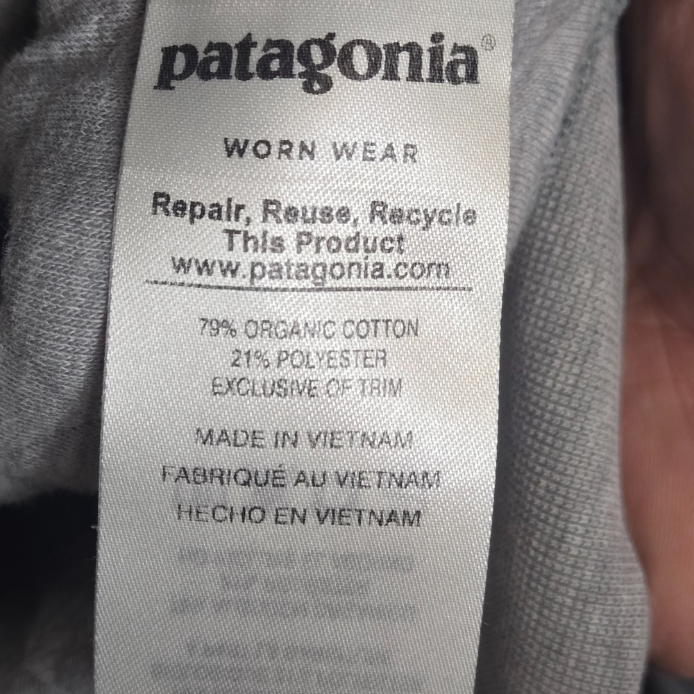 Patagonia Organic Cotton Quilt Snap-T® Pullover Drifter Grey W/ Dark Ruby Size M - Picture 13 of 15